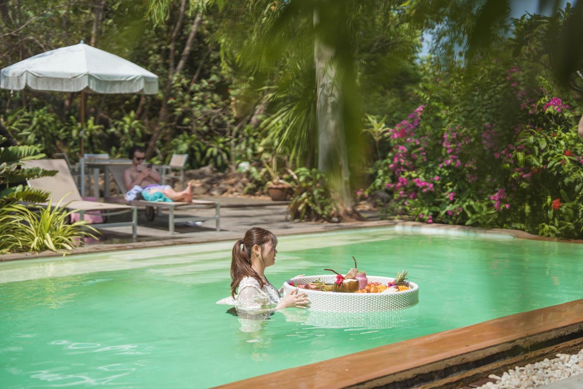 ホテル Roost Glamping - Sha Certified Rawai エクステリア 写真